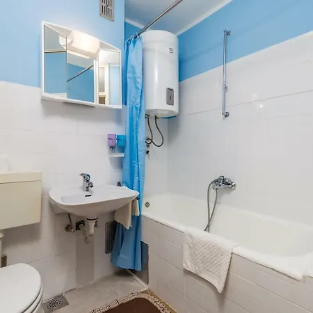 Apartment Lero *