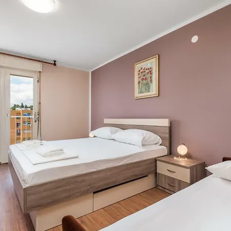 Apartment Lero *